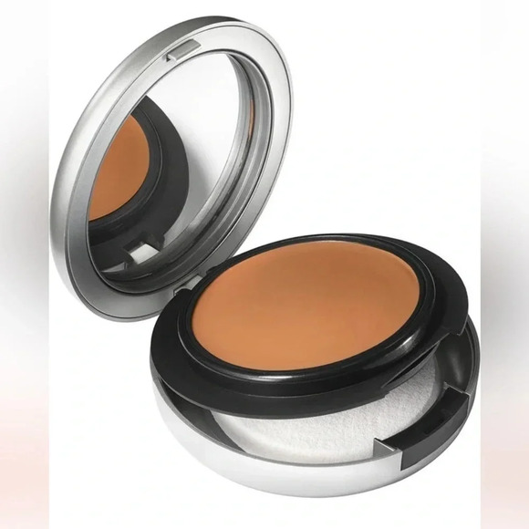 MAC STUDIO FIX TECH CREAM TO POWDER FOUNDATION NW35 - Picture 2 of 3